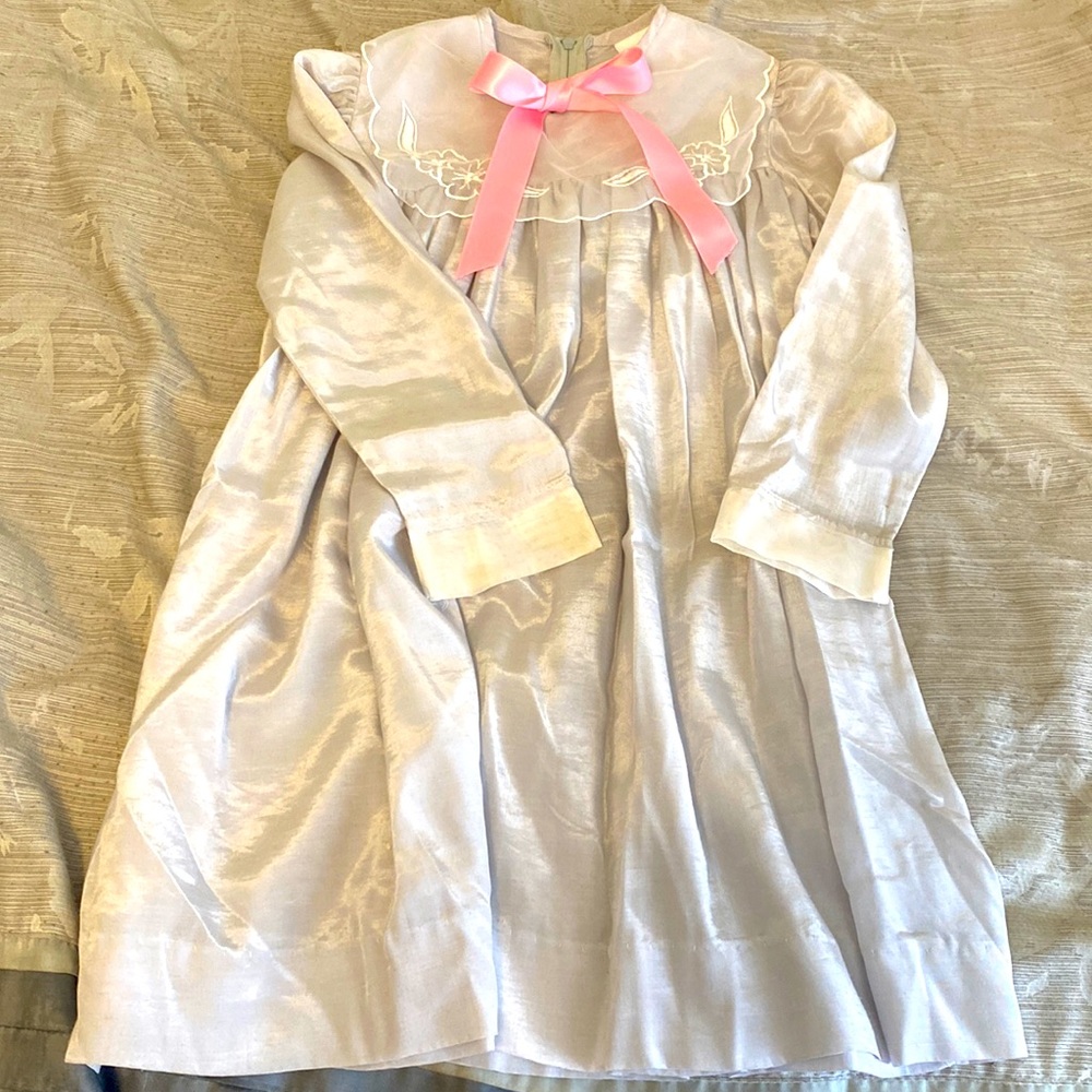 Vintage little girls dress